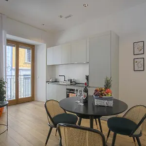 Апартаменты Chic Luxury Apartments-hosted By Sweetstay Милан