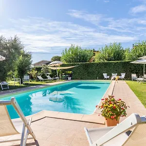 https://villa-gabriella-apartments.it-tuscanyhotel.com