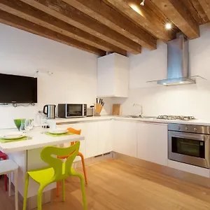  Appartement The Lion's House Apt3 Italie